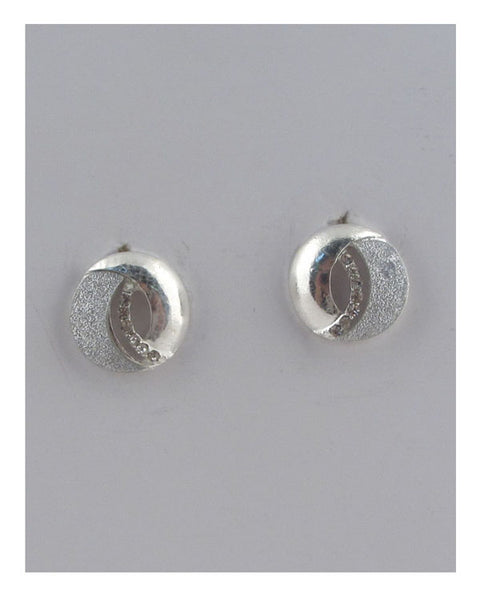 Stud earrings w/rhinestones