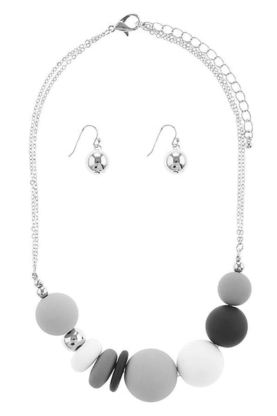 Sliding matte ball necklace set