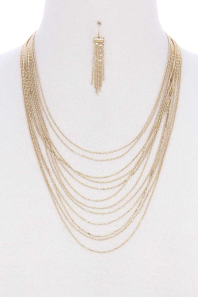 Multi layer metal necklace