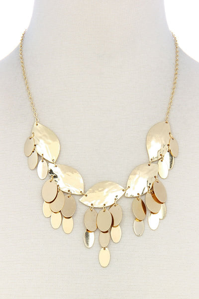 Multi leaf pattern chunky necklace