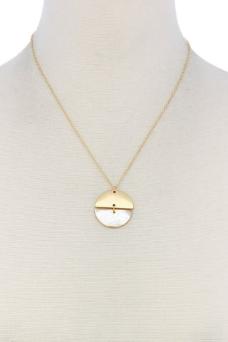 Fashion pearl necklace