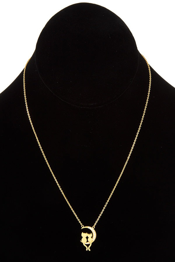 Love cat sit on moon pendant necklace