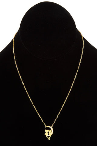 Love cat sit on moon pendant necklace