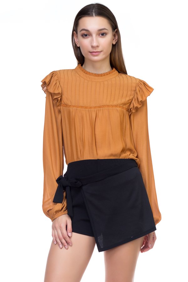 Long sleeve mock neck shirt
