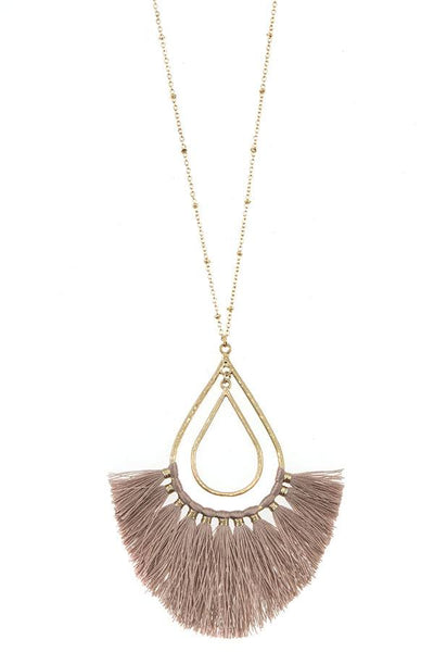 Elongated teardrop fringe pendant necklace set