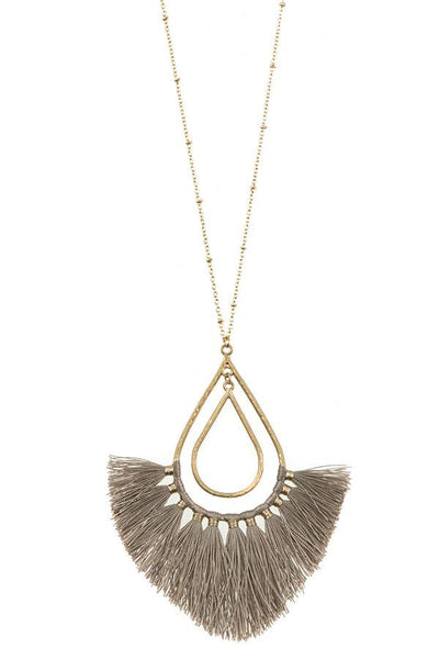 Elongated teardrop fringe pendant necklace set