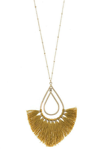 Elongated teardrop fringe pendant necklace set