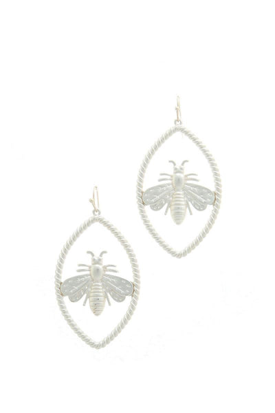 Trendy Bee Oval Earring