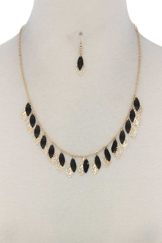 Cut Out Leaf Pointed Oval Shape Dangle Necklace