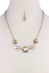 Chic Stylish Multi Flower Necklace And Earring Set