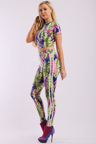 Leaf Print And Striped Side Contrast 2 Pieces Set Includes A Hooded Cropped Top With Short Sleeves And A High Waist Full Leggings