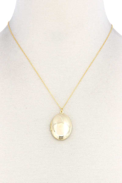 Oval Shape Locket Metal Necklace