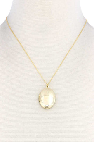 Oval Shape Locket Metal Necklace