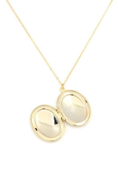 Oval Shape Locket Metal Necklace