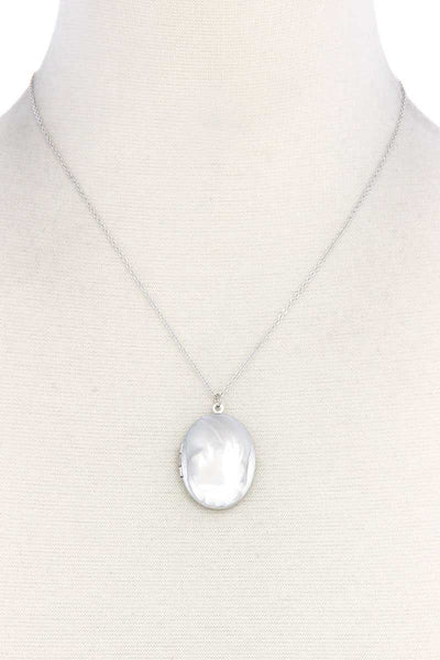 Oval Shape Locket Metal Necklace