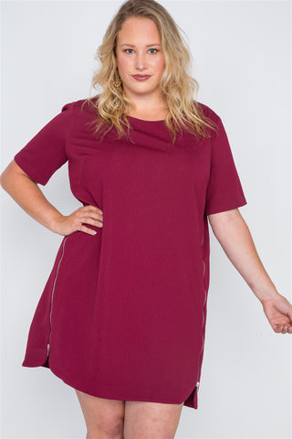 Plus Size Burgundy Textured Short Sleeve Dress