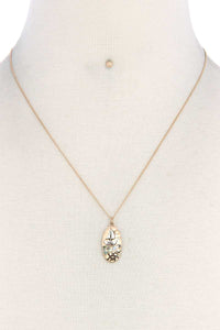 Boat Oval Shape Necklace