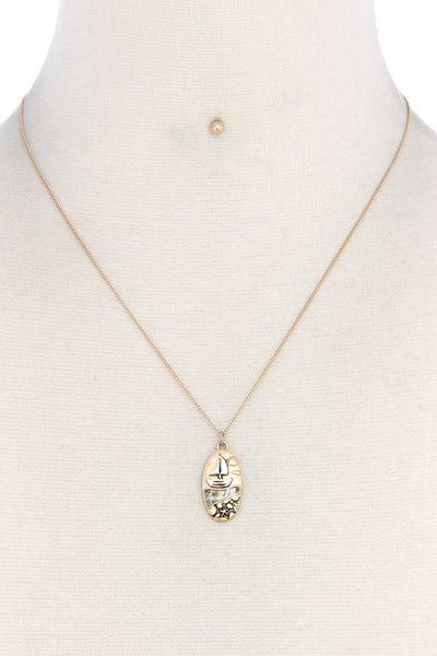 Boat Oval Shape Necklace