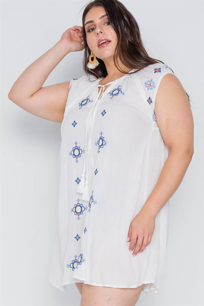Plus Size Off White Floral Embroidery Mini Dress