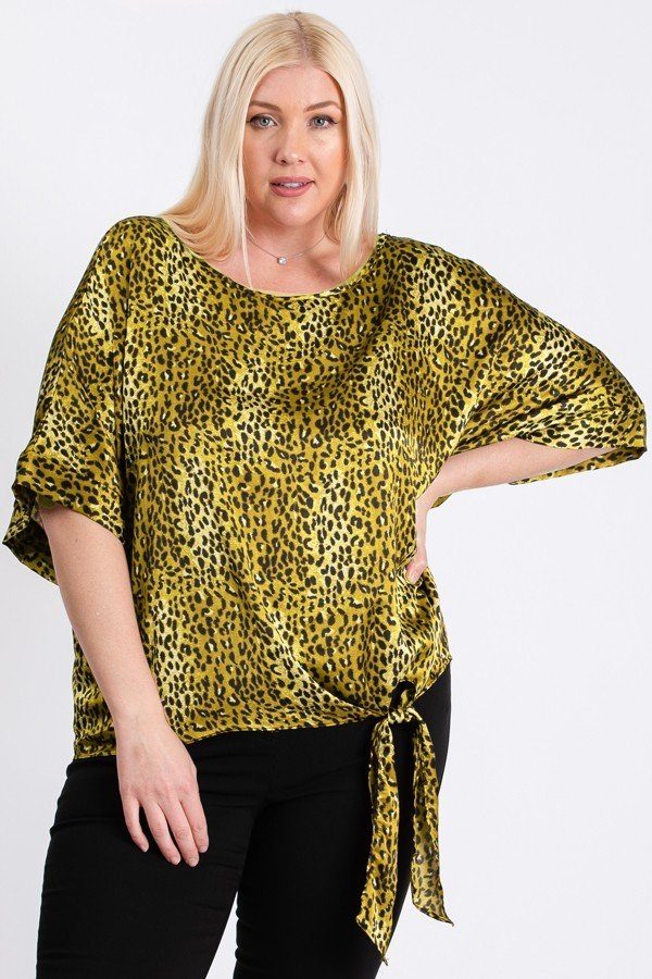 Short Sleeve Side Knot Hemline Leopard Print Woven Top