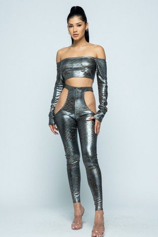 Snake Foil Print Off Shoulder Long Sleeve Top With Waist Band Under Side Cut Open Pants Set
